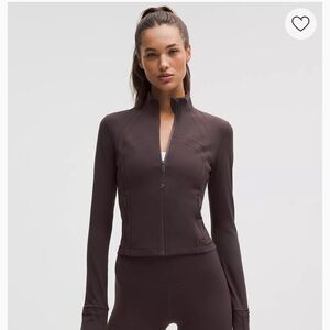 lululemon Define cropped jacket in Espresso- size 6